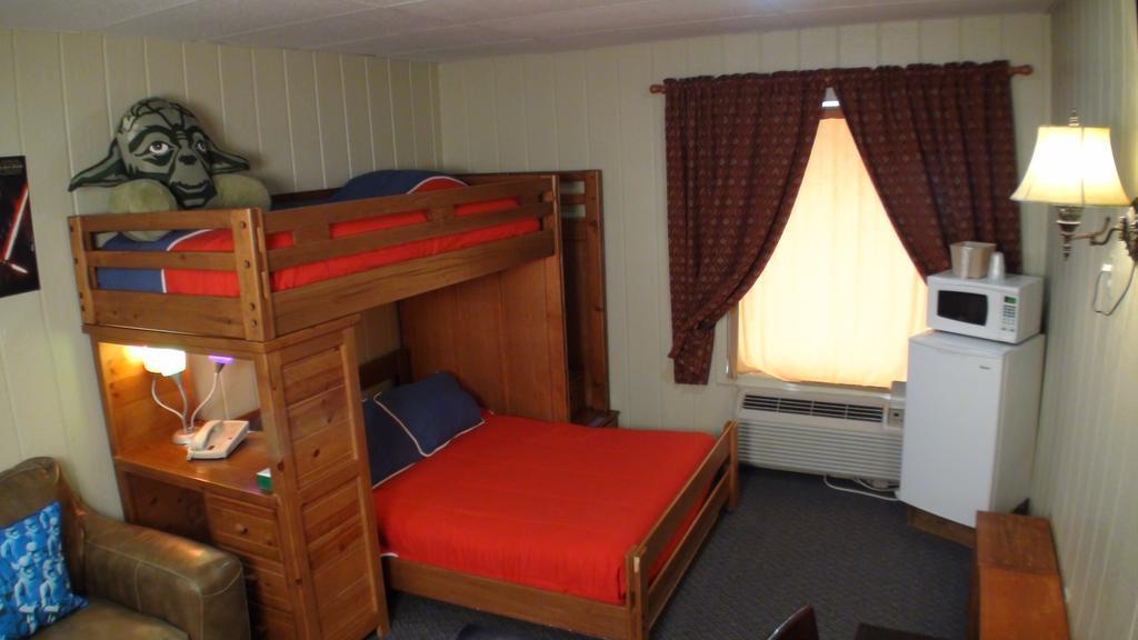 Motel 72 Grayling Ngoại thất bức ảnh