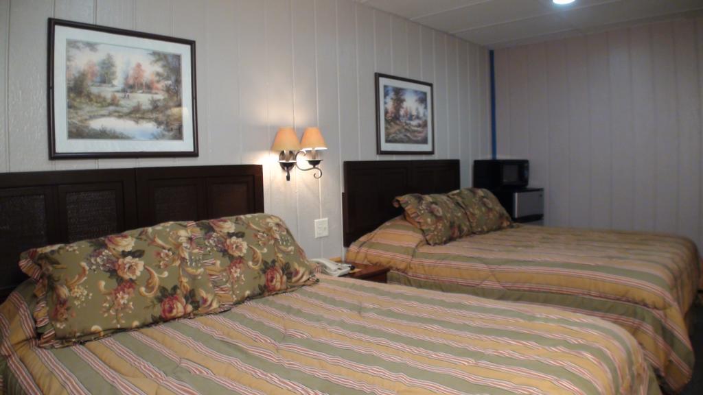 Motel 72 Grayling Ngoại thất bức ảnh