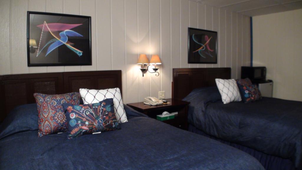 Motel 72 Grayling Ngoại thất bức ảnh